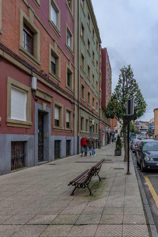 Ah Hostel Room4You Oviedo Vut3026As Eksteriør billede